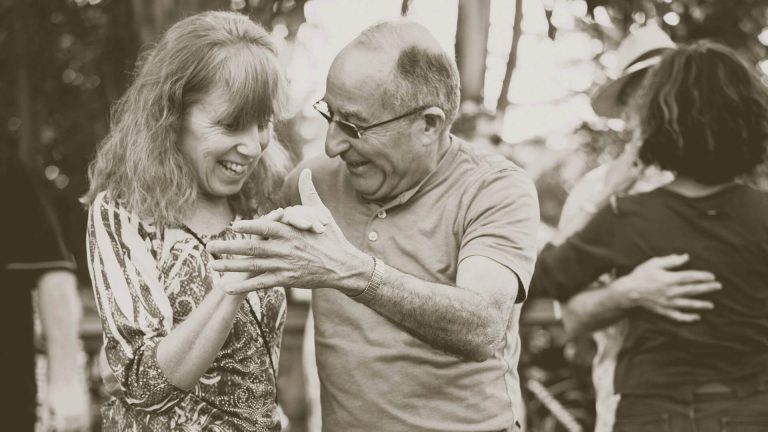 Bailes Mandados 65+  “Há falta de mandador? Siga a roda pra diante!”