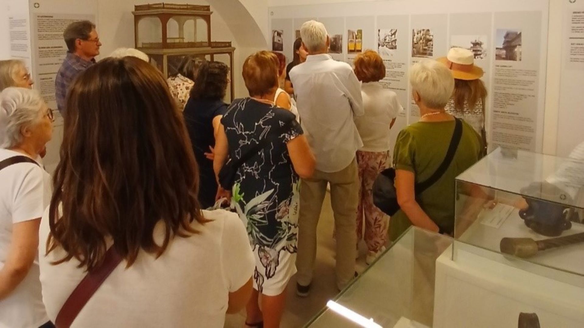 Seniores de Alvalade em visita cultural ao Museu da Carris