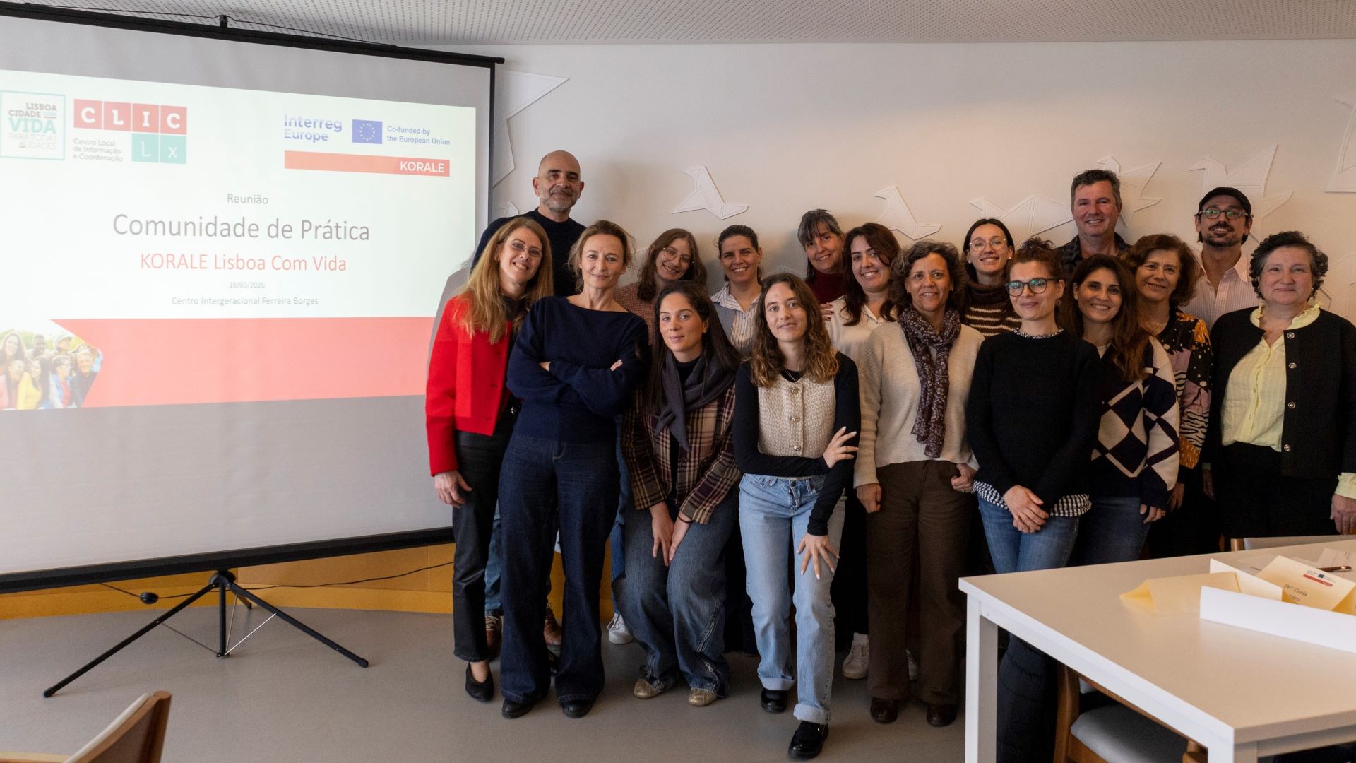 Intervenientes na Comunidade de Prática KORALE | Lisboa Com Vida reunidos no Centro Intergeracional Ferreira Borges