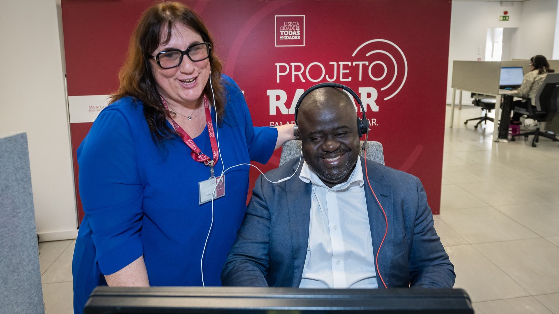 Isidoro Puaty e outros voluntários da equipa do projeto RADAR