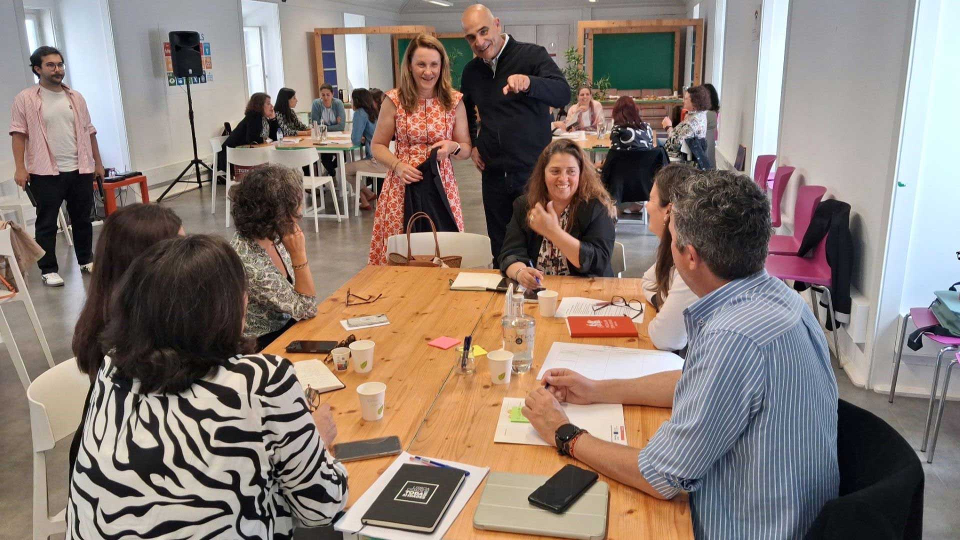 Participantes do workshop “Fatores de Sucesso na Prevenção e Combate à Solidão Não-Desejada”, na Sala Infinita da Casa do Impacto