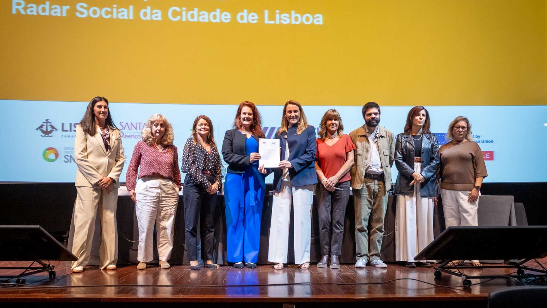 encontro-lisboa-com-vida-08 Intervenientes do 1.º Encontro Lisboa Com Vida no palco do Fórum Lisboa, Casa da Cidadania